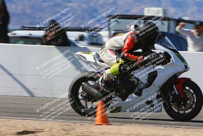 media/Feb-11-2024-CVMA (Sun) [[883485a079]]/Race 11 Amateur Supersport Open/